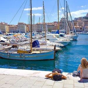 Apartment Le K: Upscale Seaside With Japanese Toilet, Marseille